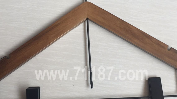 福建欢迎光临888集团衣架厂-严米衣架.jpg