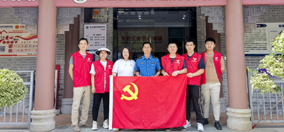 必赢亚洲党支部丨“爱在一起，，，，，卫爱而行”慰问环卫工人运动